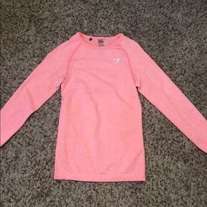 Gym shark workout top- long sleeves
